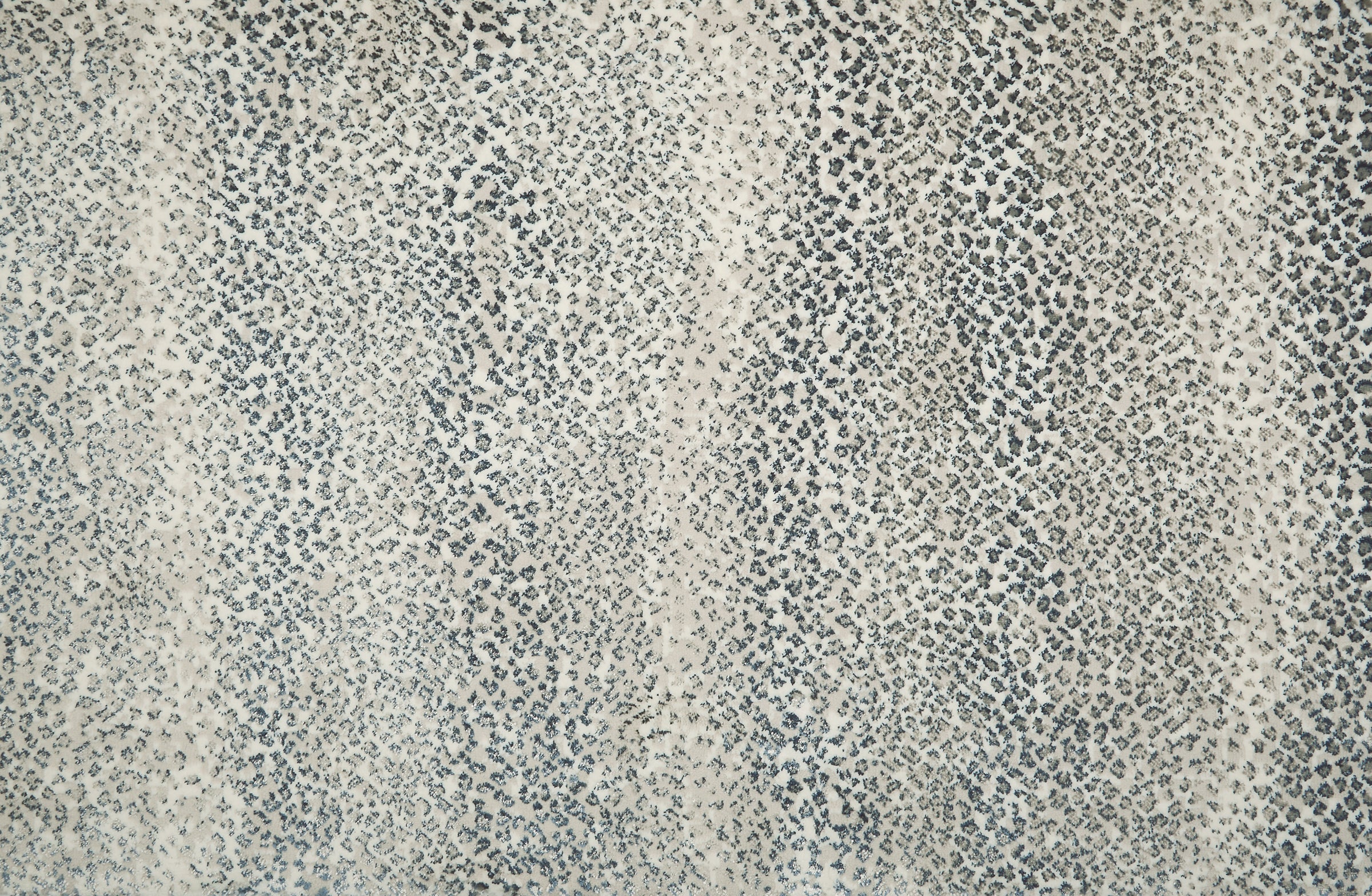 Amur - Champagne - LuxCut Carpet