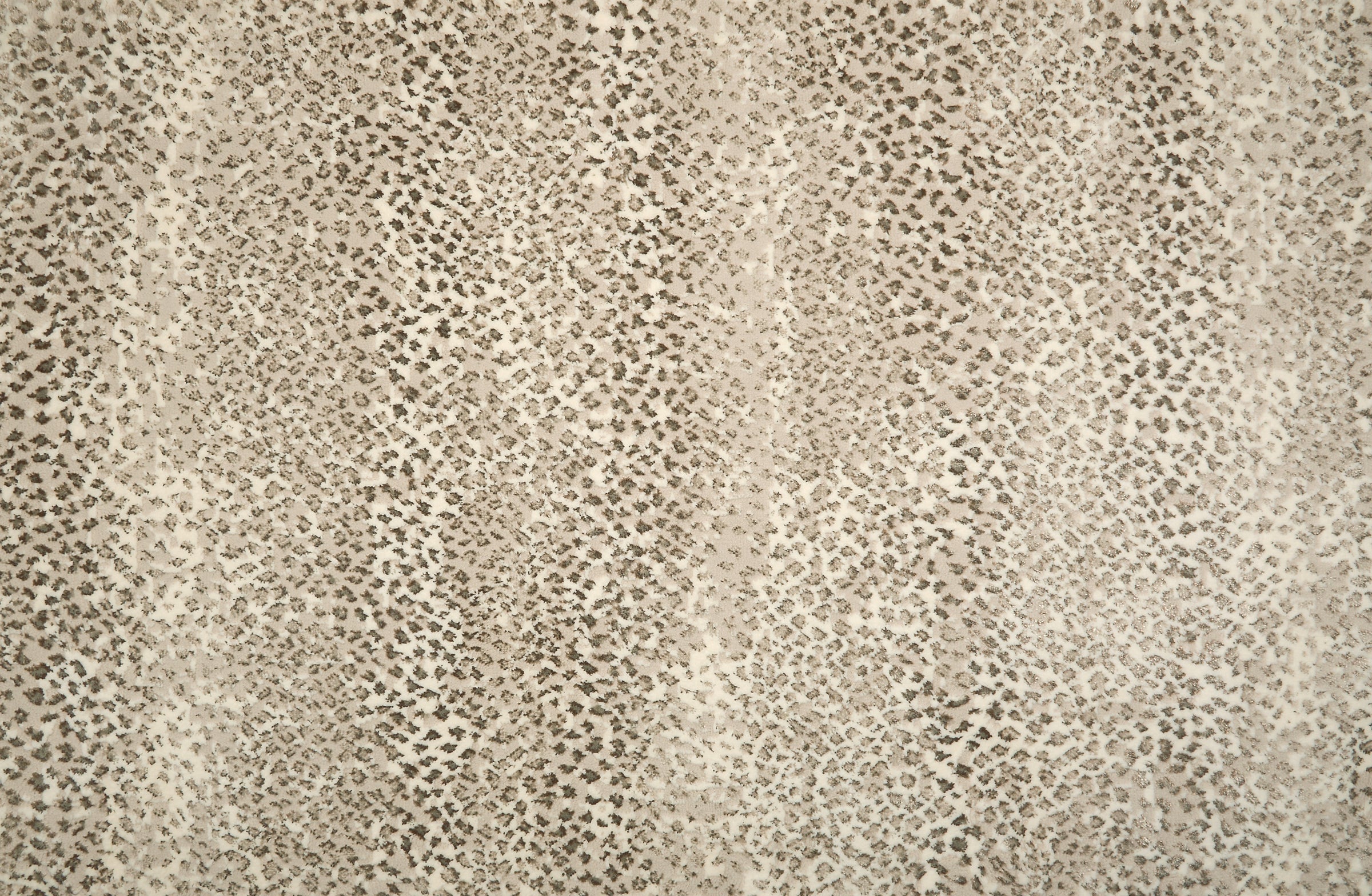 Amur - Champagne - LuxCut Carpet
