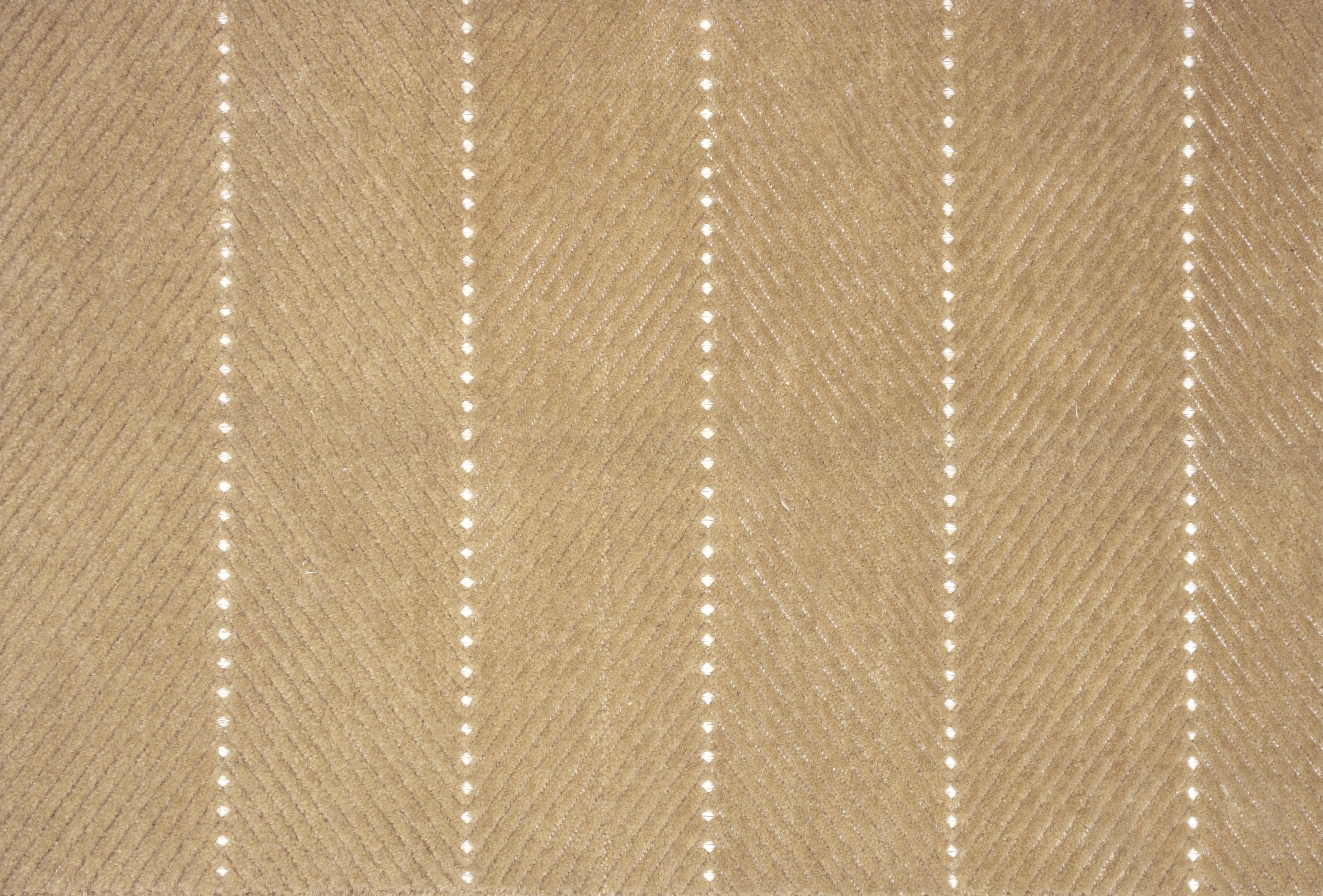 Brocade - Alabaster - LuxCut Carpet