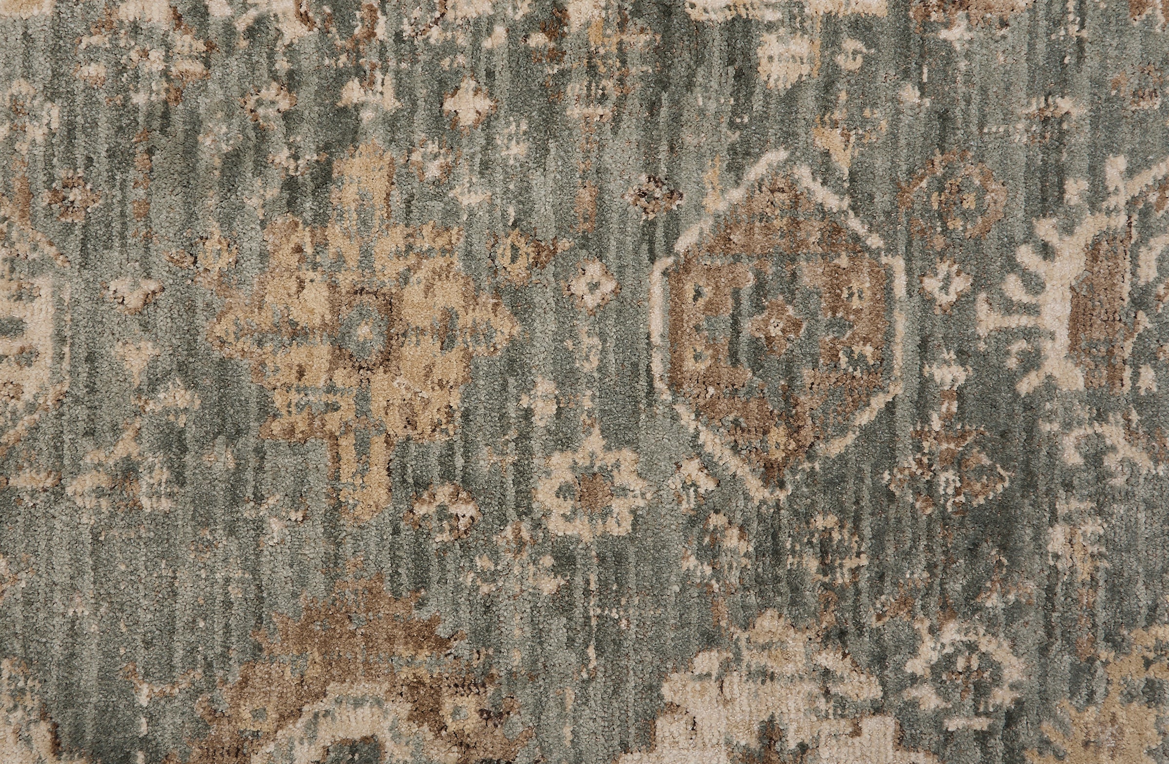 Chambord - Antique - LuxCut Carpet