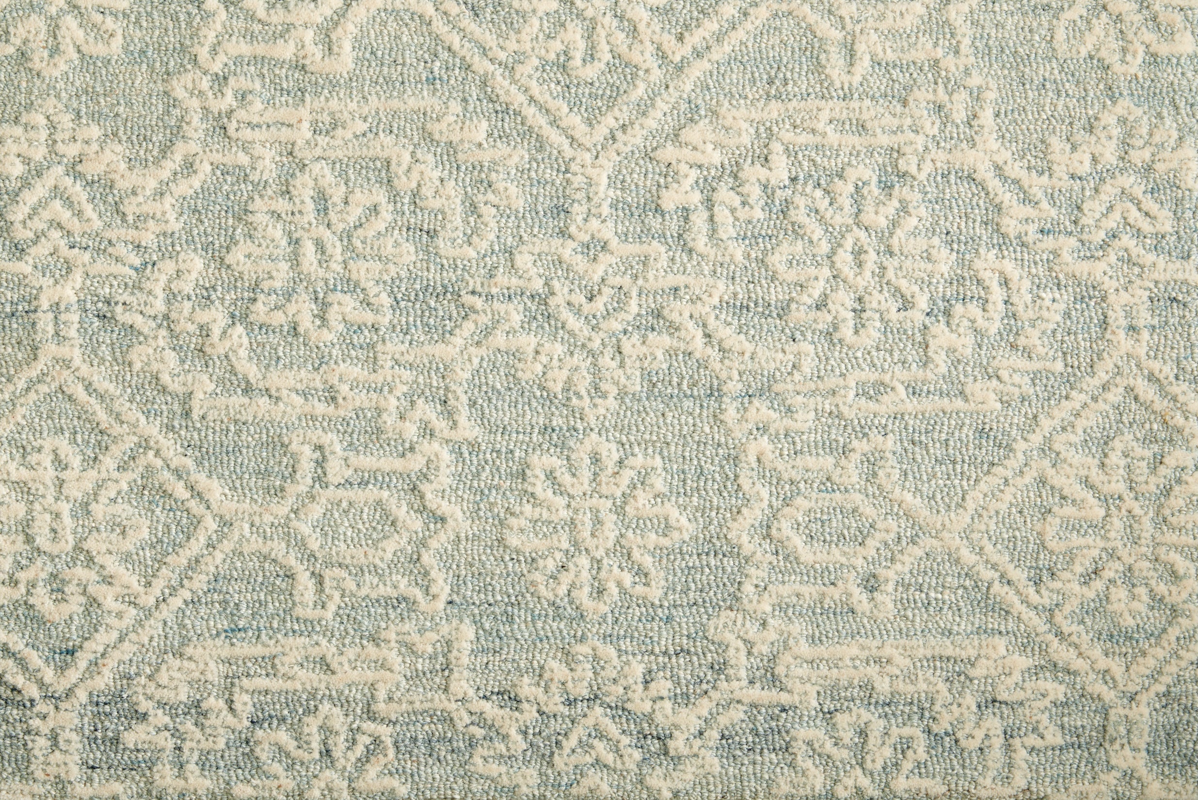 Grandeur Lace - Ash - LuxCut Carpet