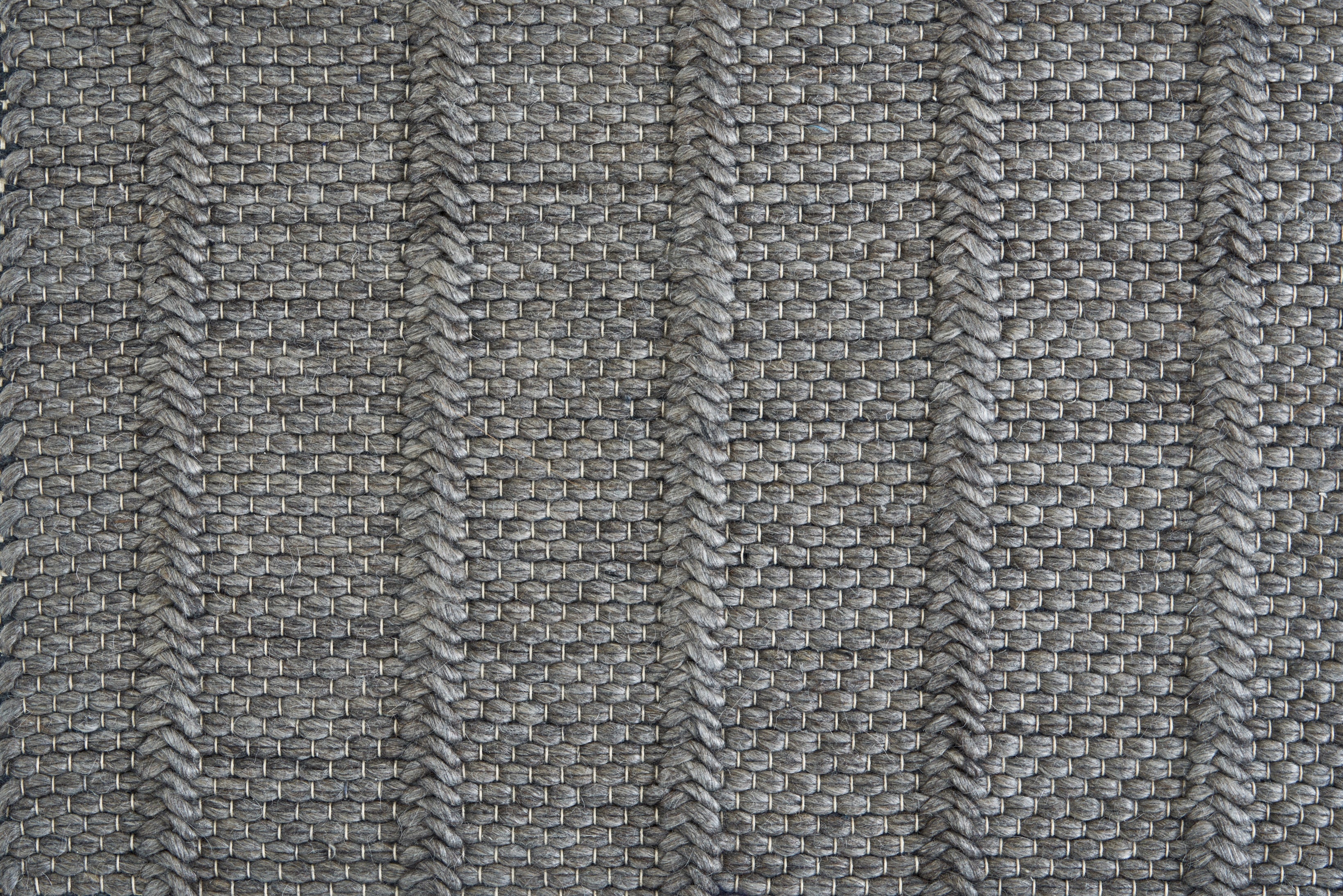Irvine - Charcoal - LuxCut Carpet