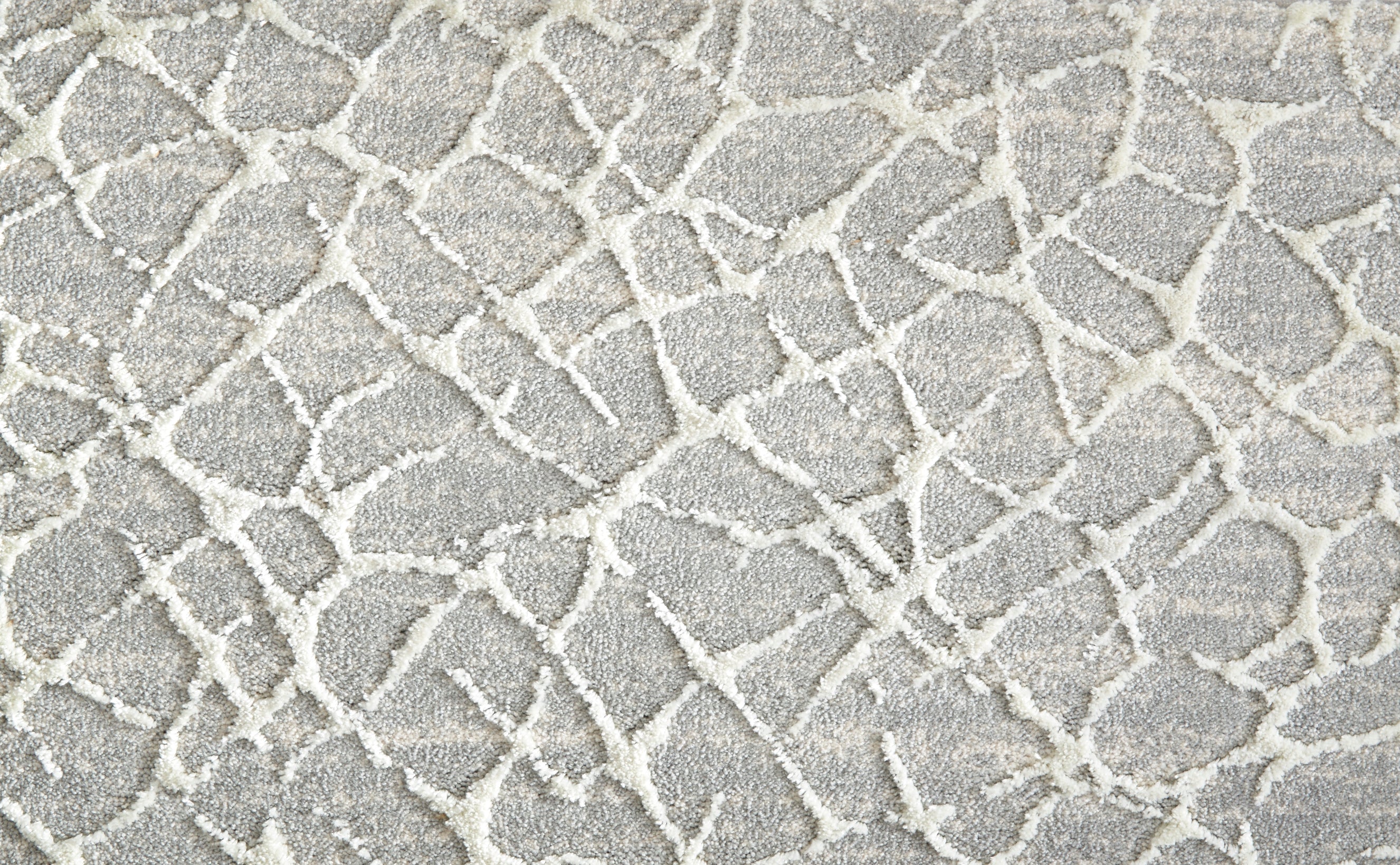 Pulse - White Rain - LuxCut Carpet