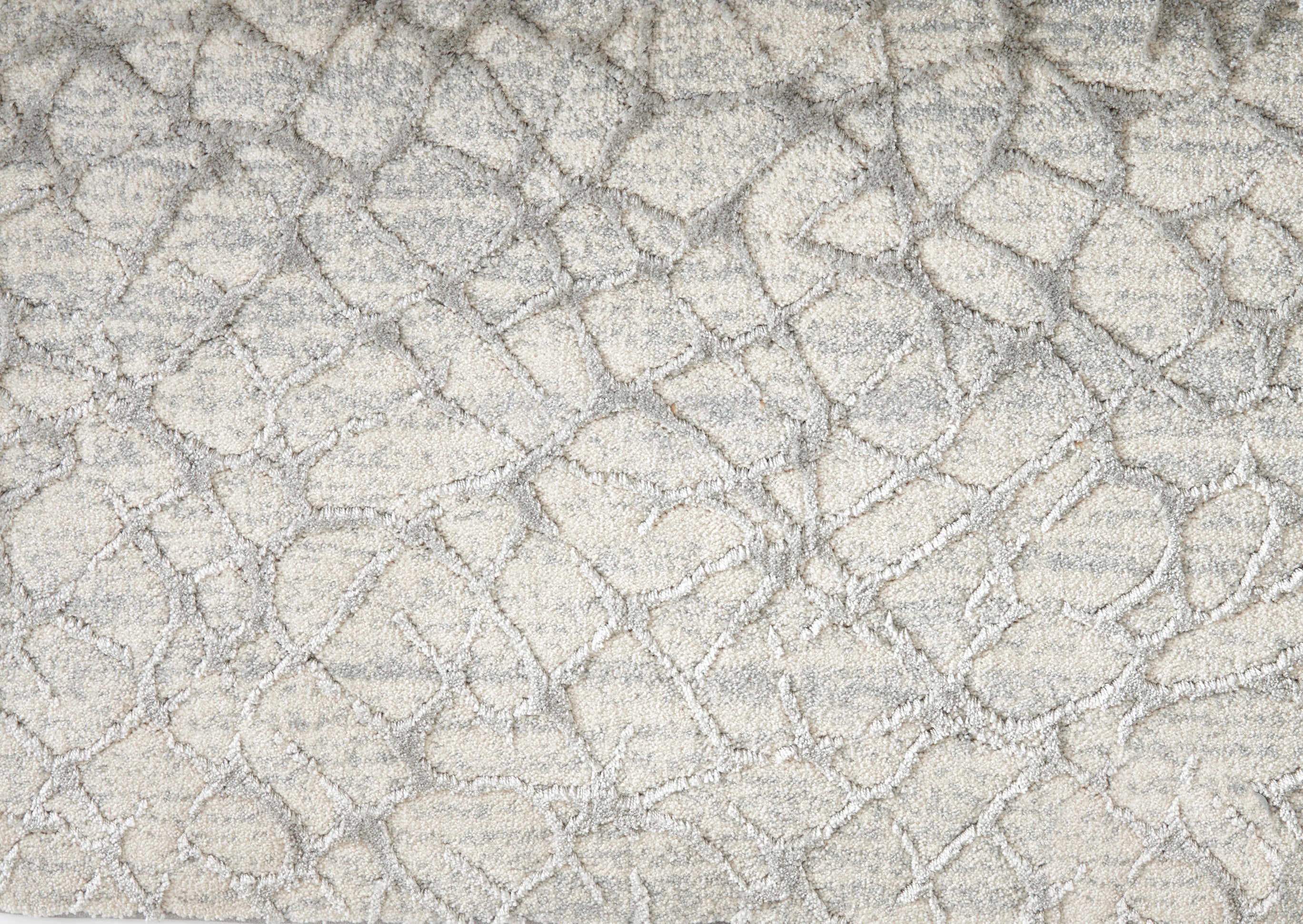 Pulse - White Rain - LuxCut Carpet