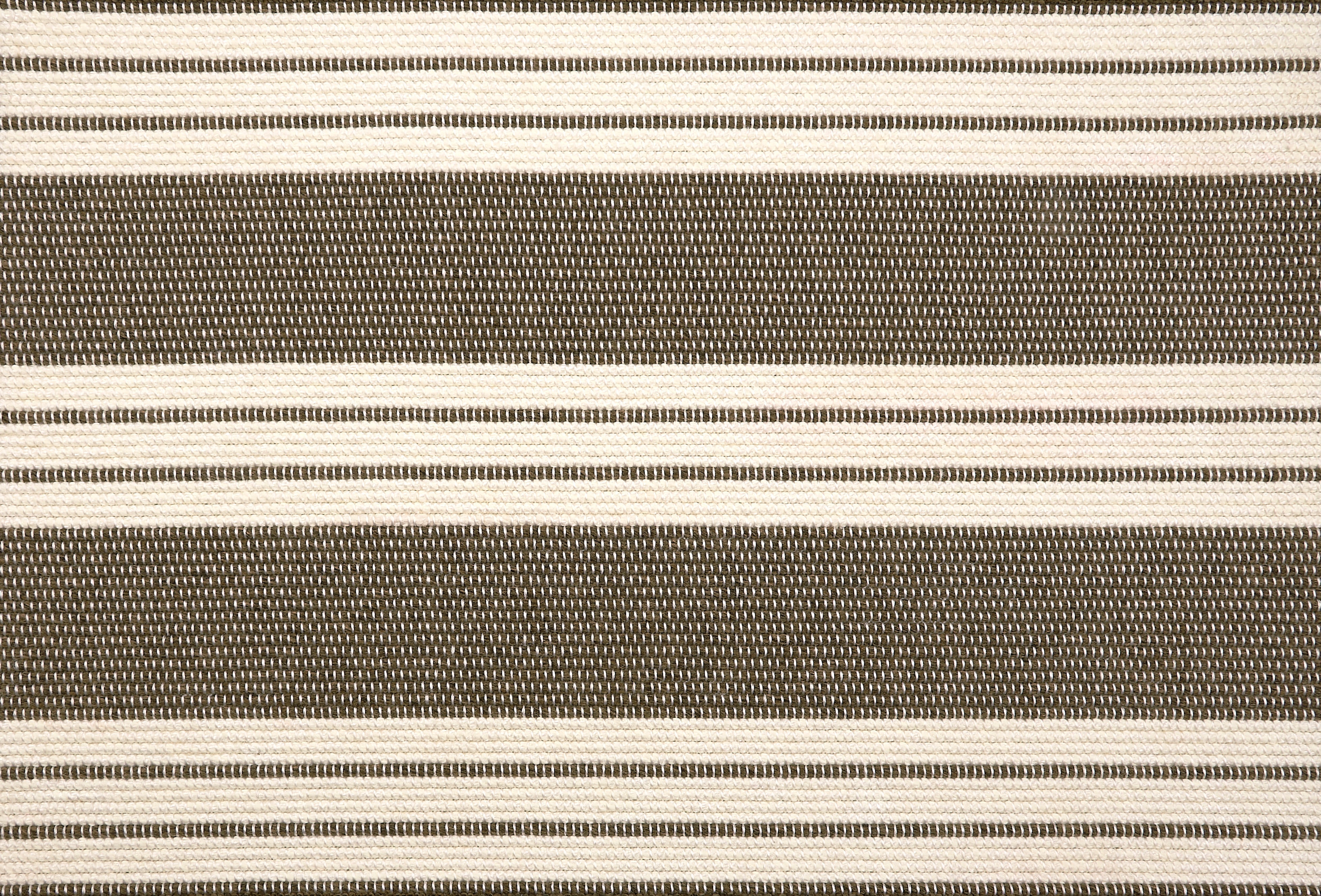Pinecrest Chalet - Pomegranate - LuxCut Carpet