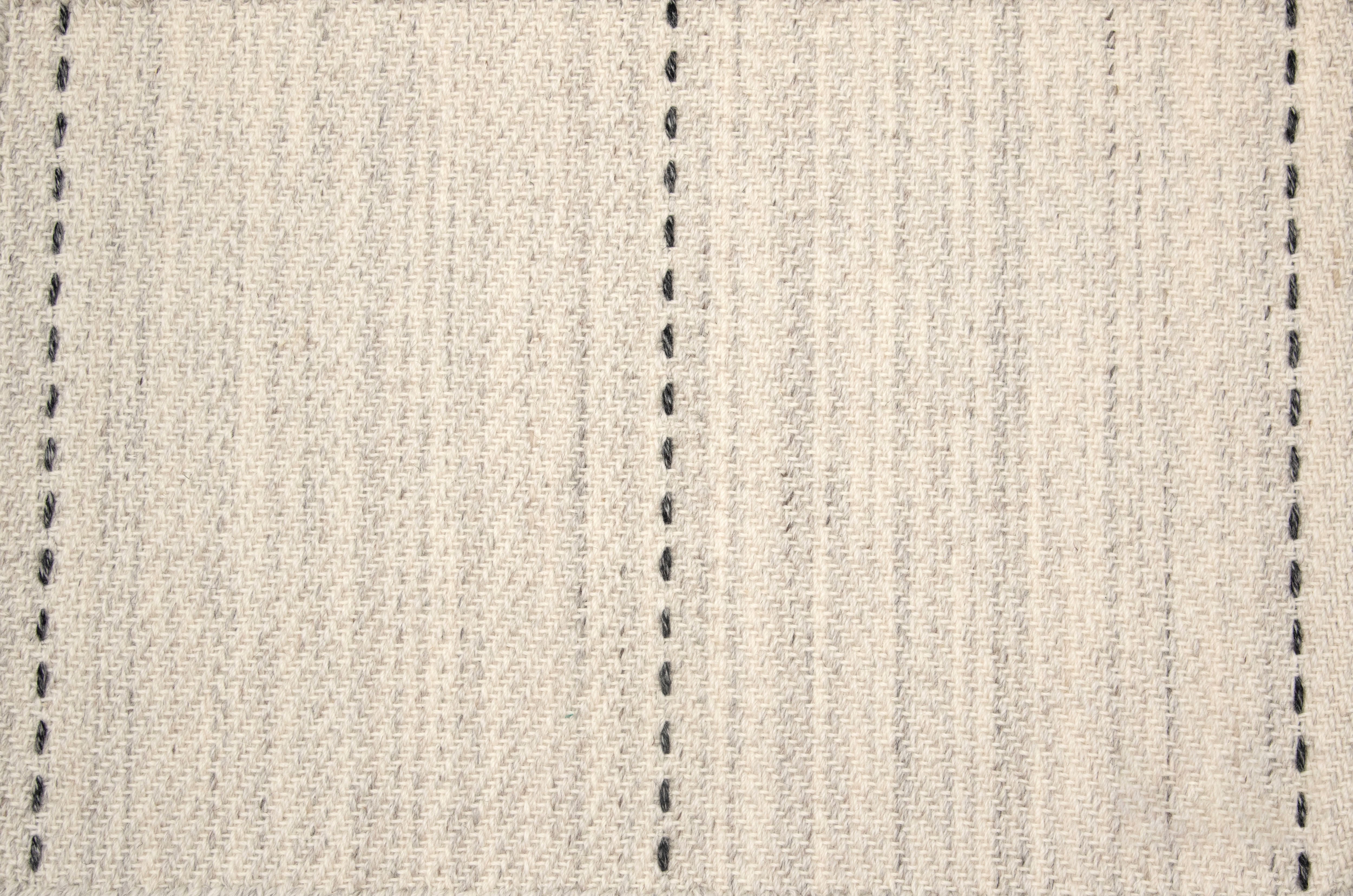 Stitchery Fix - Fog - LuxCut Carpet