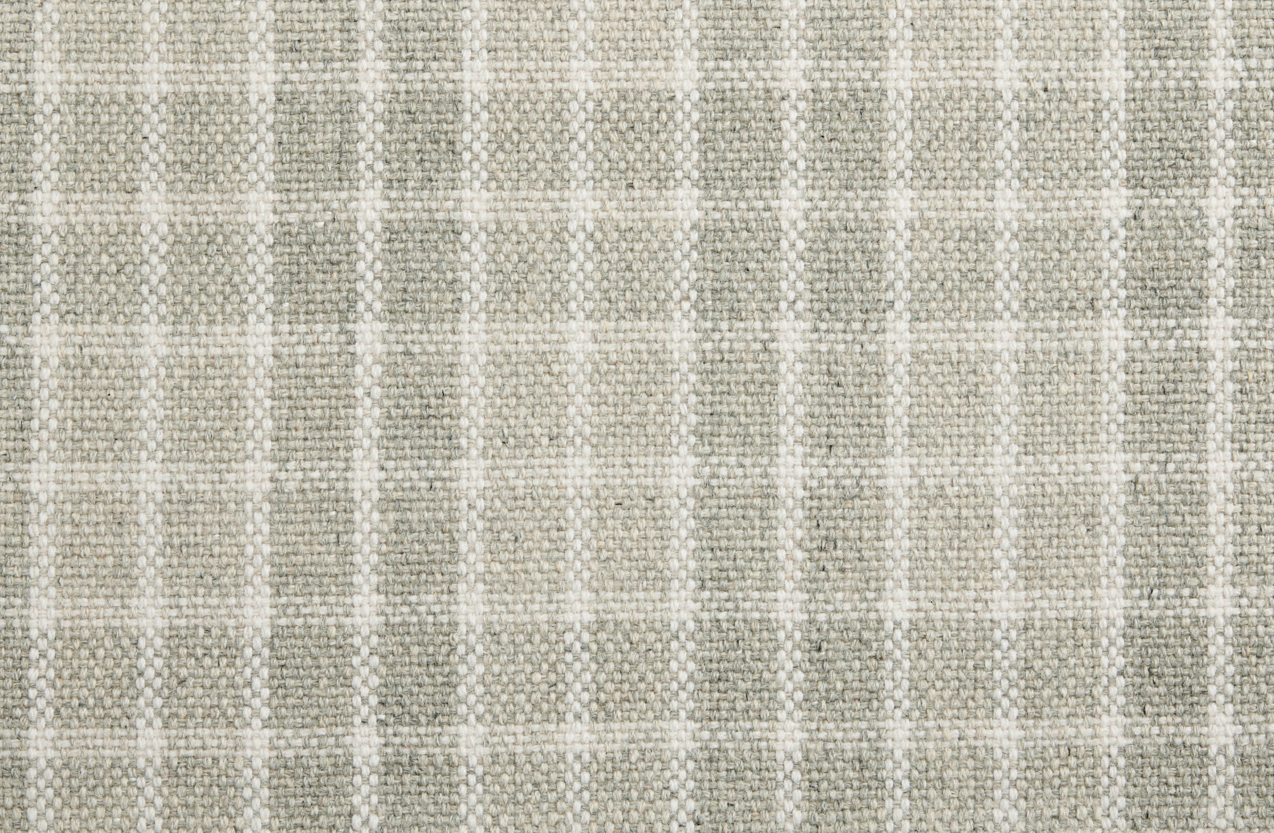 Gray heather checkered fabric rug with subtle plaid pattern
